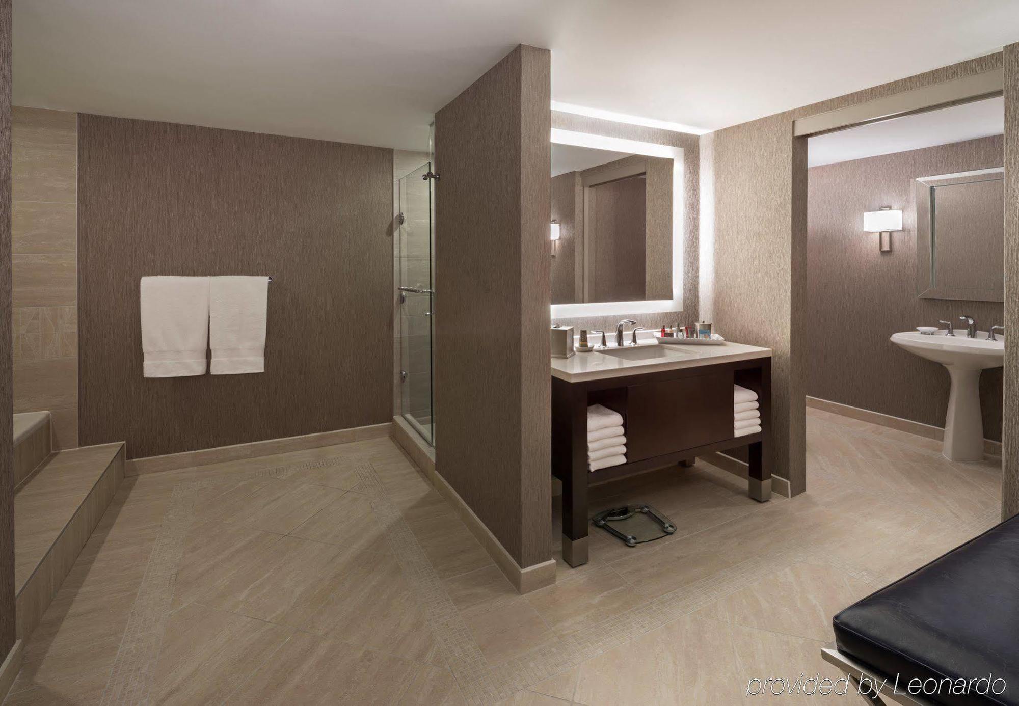 Marriott Downtown At Cf Toronto Eaton Centre Hotel Luaran gambar
